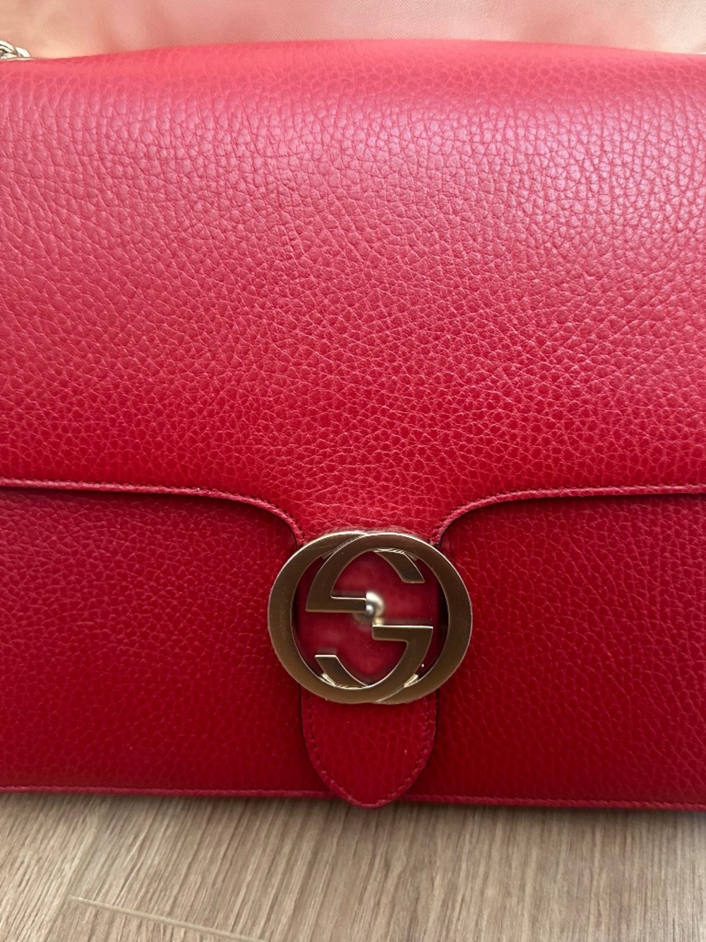 GUCCI Interlocking G Red Leather Crossbody Sliver Chain Shoulder Bag Purse